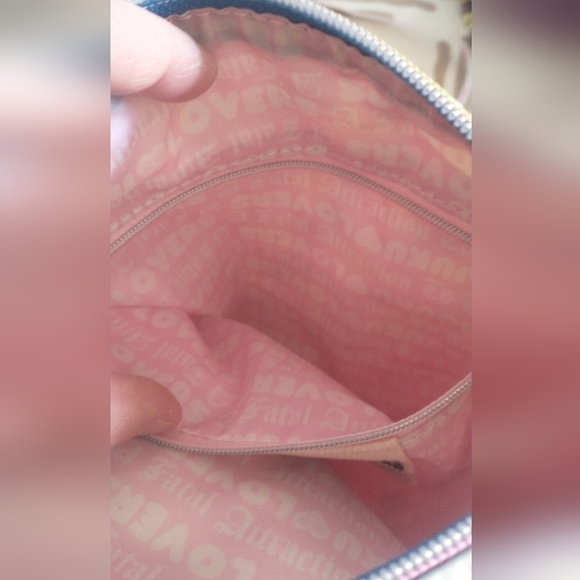 Y2K Harajuku Lovers 90"s Crossbody Bag Heart Girl Purse Blue Yellow Pink Vintage - Picture 14 of 15